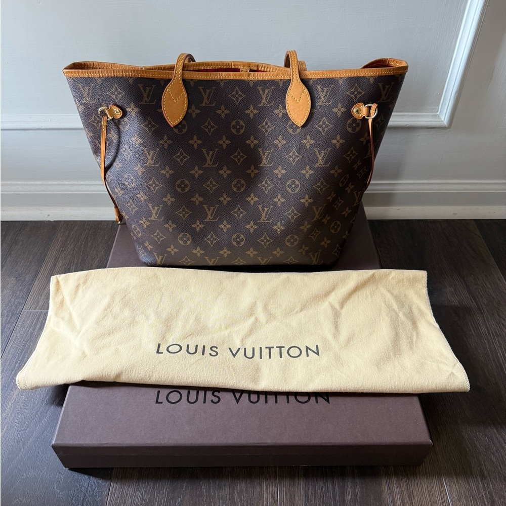 Authentic Louis Vuitton Neverfull MM